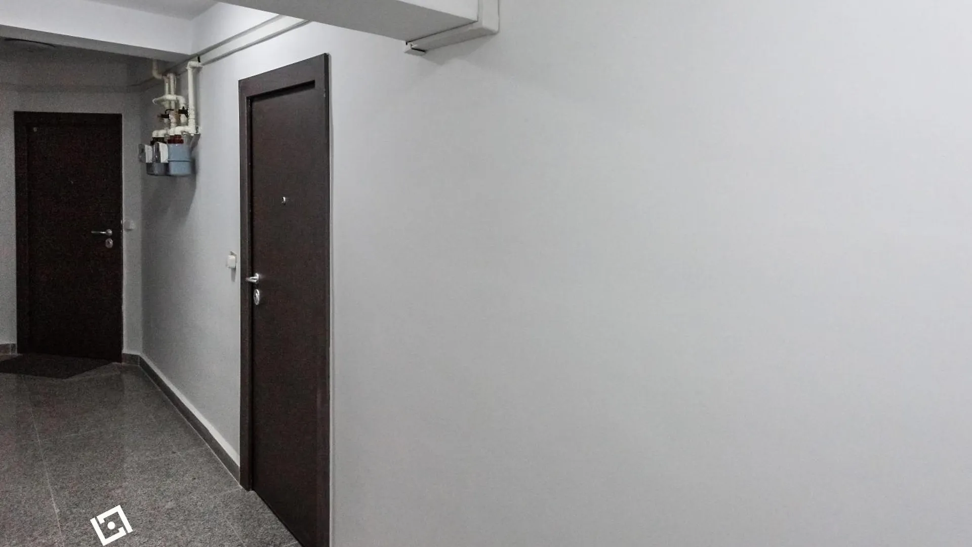 Ivory Concept Studio 52 Bucharest Apartment