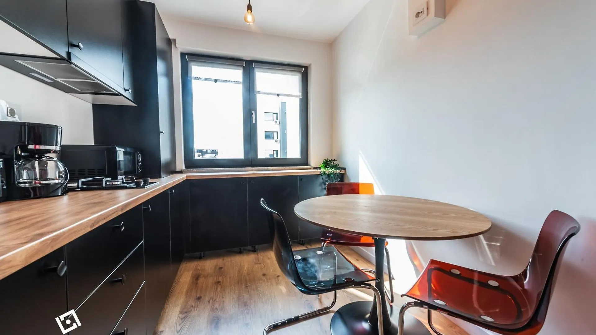 Ivory Concept Studio 52 Bucharest Apartment