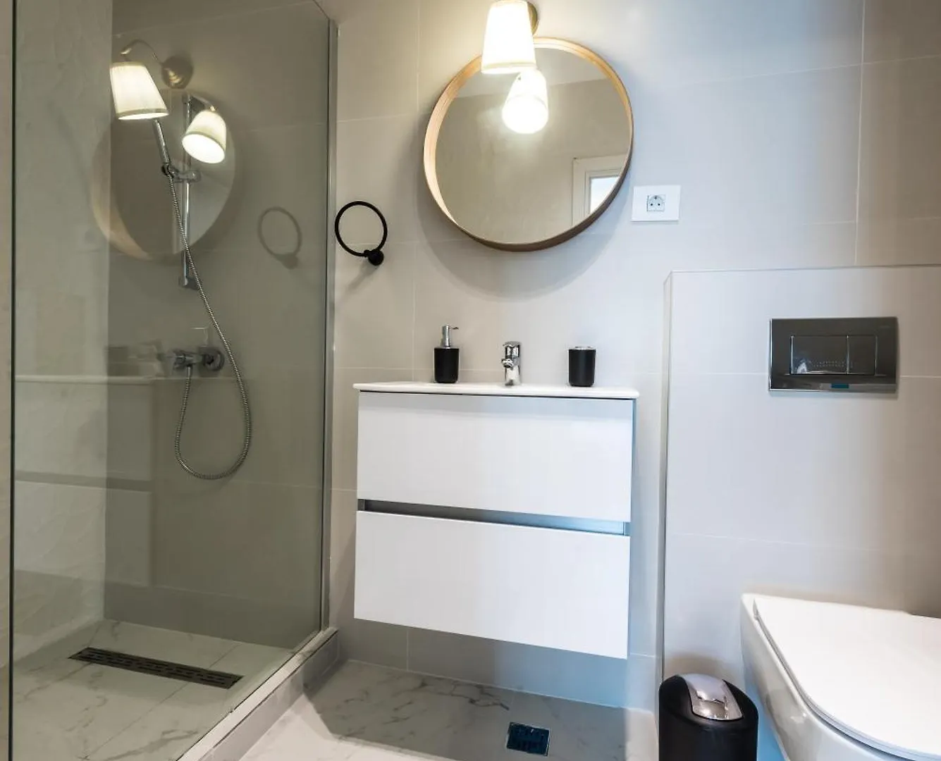 Ivory Concept Studio 52 Bucharest Apartment